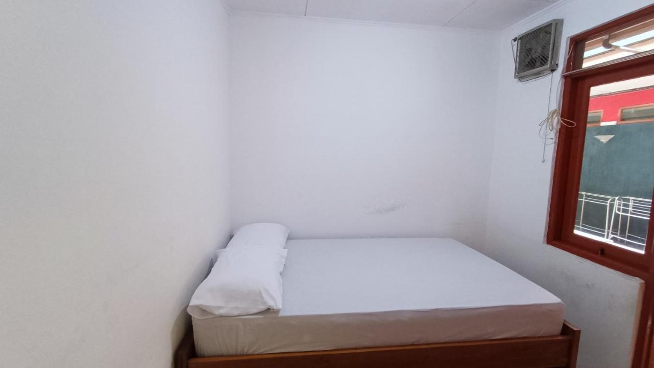 Oyo 91341 D'Phoenix Anggrek Syariah Residence Jakarta Kültér fotó