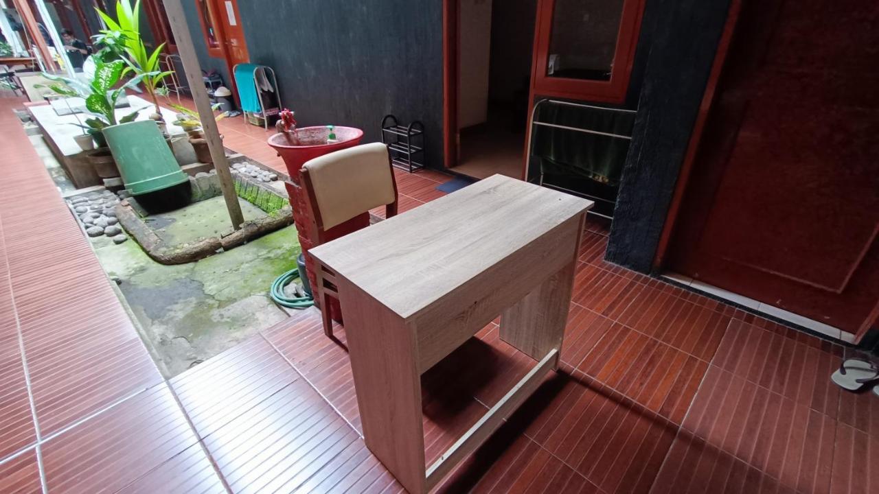 Oyo 91341 D'Phoenix Anggrek Syariah Residence Jakarta Kültér fotó
