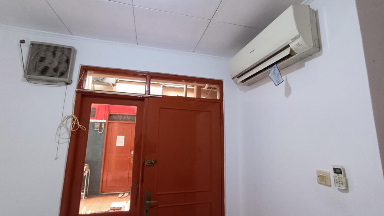 Oyo 91341 D'Phoenix Anggrek Syariah Residence Jakarta Kültér fotó